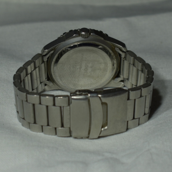 Roots Watch - Picture 5 of 7